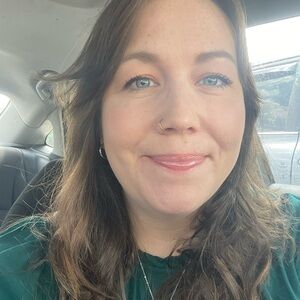 Meet your Posher, Liz